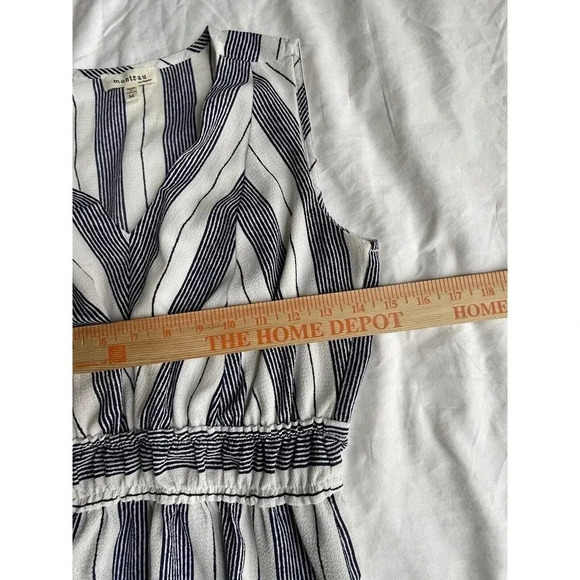 Monteau Peplum Sleeveless Top Size Medium White And Blue - Picture 7 of 7